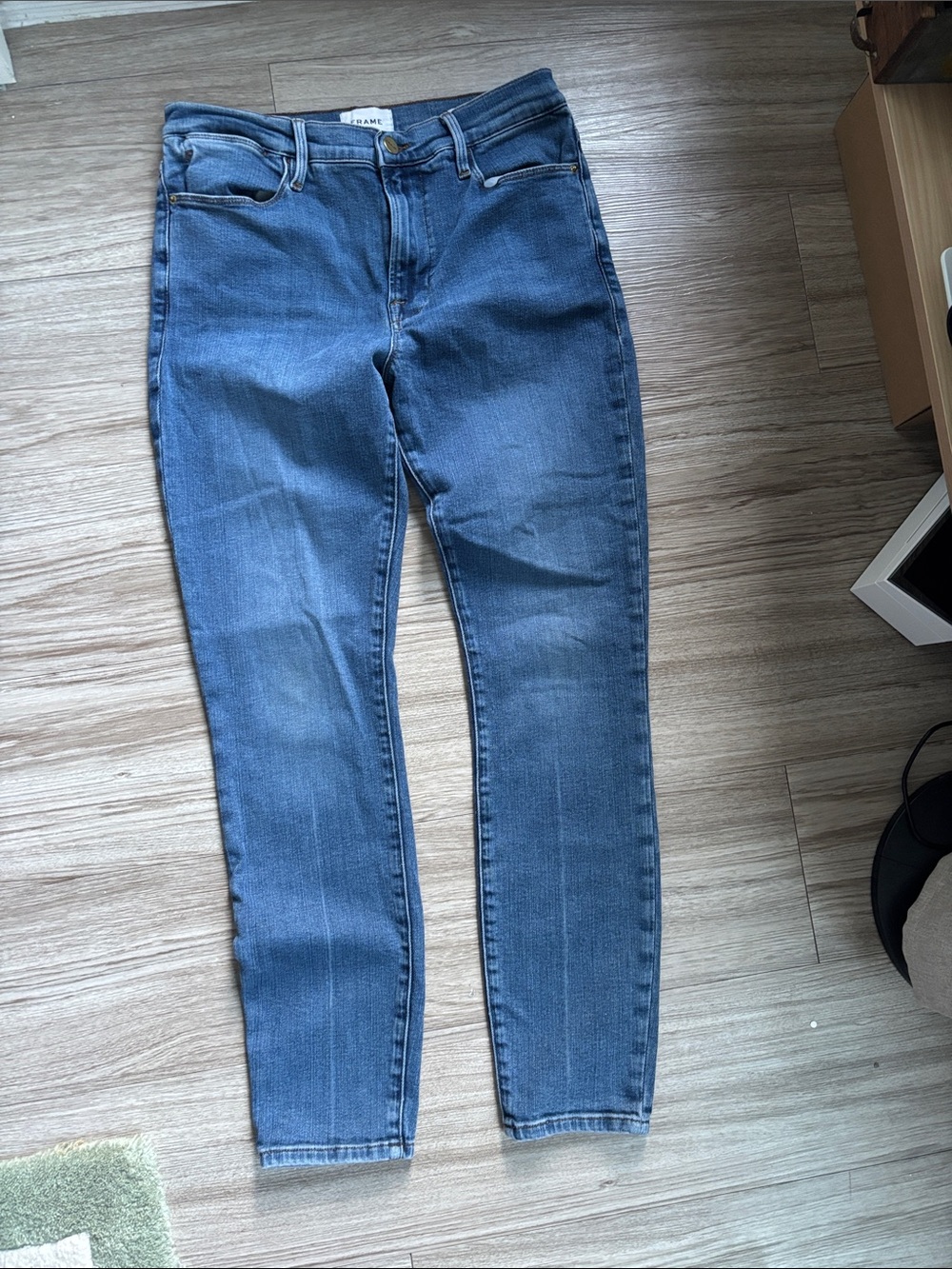 Frame Denim Skinny Jeans in Medium Blue Wash